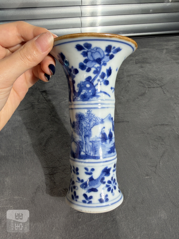 清康熙青花山水人物纹竹节型小花觚 - 图3